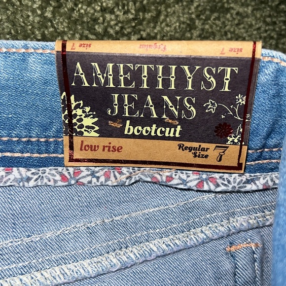 Low-Rise Blue Jeans - Picture 4 of 13